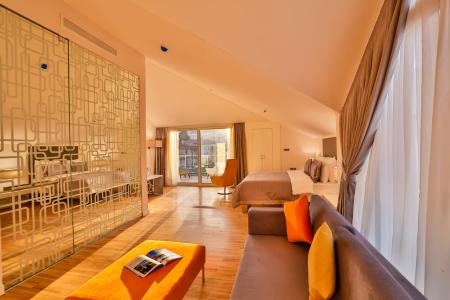 Business Life Boutique & Spa - 57