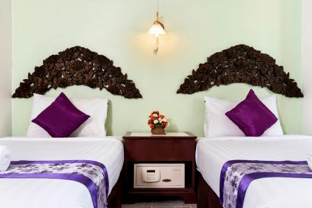 Sawasdee Siam - 33