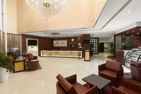 Howard Johnson Bur Dubai - 54
