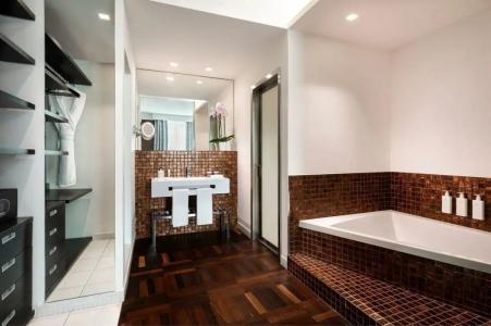 Sina Bernini Bristol, Autograph Collection - 43