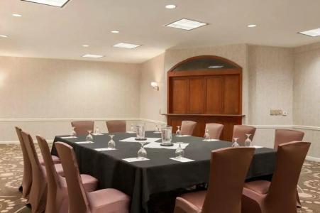 Hampton Inn Burlington - Colchester - 56