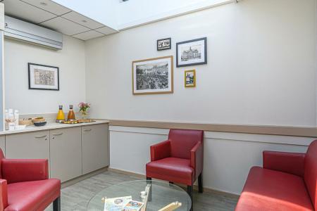 Kyriad Vannes Centre Ville - 73