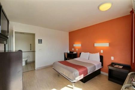 Motel 6-Laredo, TX - South - 28