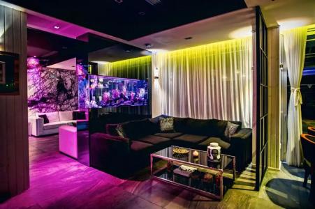 The Ciao Stelio Deluxe (Adults Only) - 90