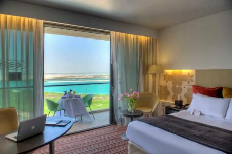 Crowne Plaza Yas Island, an IHG - 12