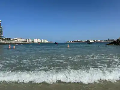 Dubai Marine Beach Resort & Spa - 17