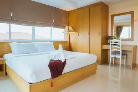 Metro Point Bangkok - 90