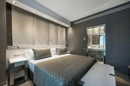 Catalonia Barcelona Plaza - 41