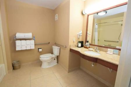 Hampton Inn Bismarck - 70