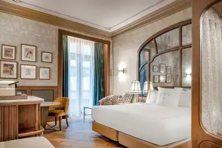 Palacio Santa Clara, Autograph Collection - 1