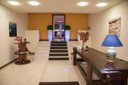 GH Avalon Sikani - 40