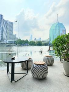 Millennium Hilton Bangkok - 56