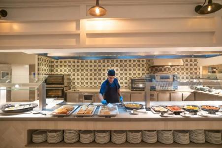 Gran Flamingo-Adults Only - 10