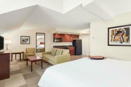 Hampton Inn Burlington - Colchester - 32