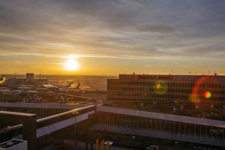 Sheraton Frankfurt Airport & Conference Center - 9