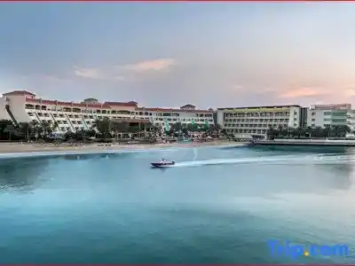 Al Raha Beach - 25