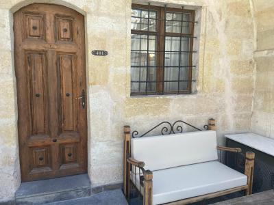 Elegance Cave Suites & Restaurant - 34