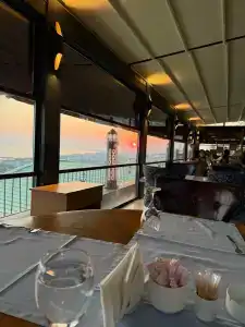 Elite Luxury Suite & Spa - 9