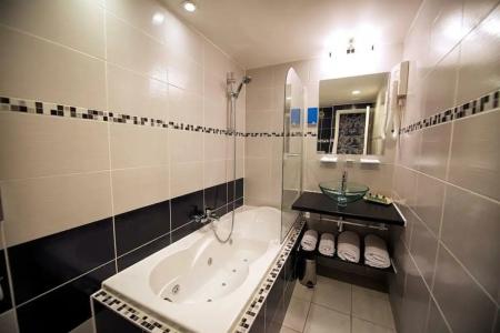 Relais Hôtel du Vieux Paris - 71
