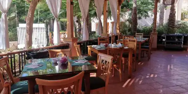 Tamra Beach Resort - 26