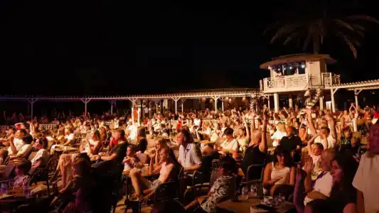 Papillon Belvil Holiday Village - 98