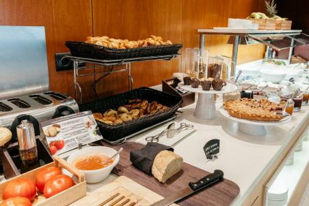 Catalonia La Maquinista - 82