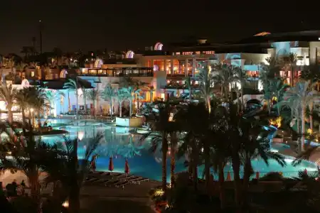 Grand Rotana Resort & Spa - 14