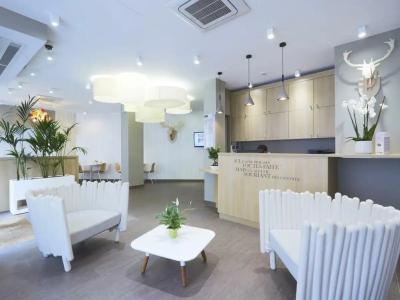 Kyriad Paris 18 - Porte de Clignancourt - Montmartre - 11