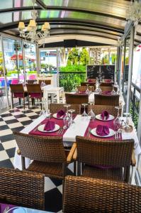 Ark Apart and Suite - 90