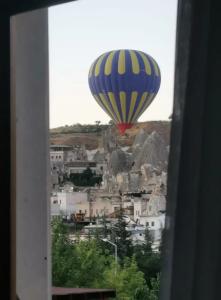 Falcon Cave Suites - 36