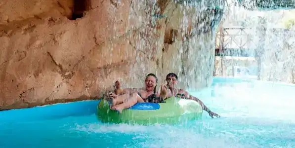 Coral Sea Holiday Resort and Aqua Park - 32