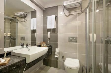 Crystal Aura Beach Resort & Spa - Ultimate All Inclusive - 24