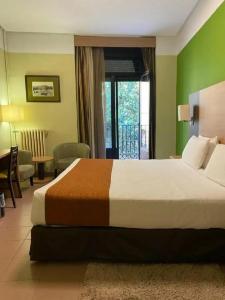 Hostal Ballesta - 81