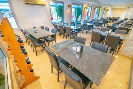 Kleopatra Celine - 75