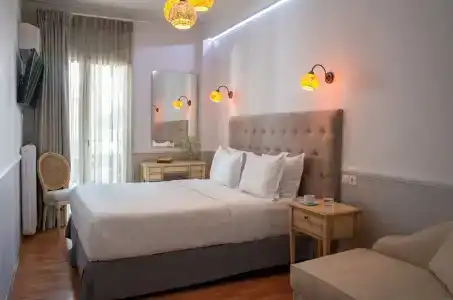 Acropolis Ami Boutique - 4