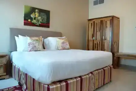 Ewan Tower Apartments - 60