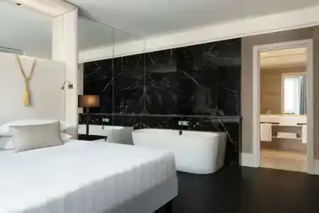 Sina Bernini Bristol, Autograph Collection - 98