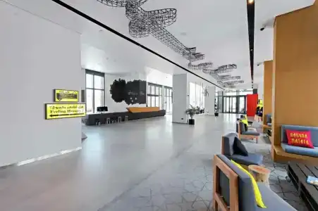 Hampton by Hilton Dubai Al Seef - 94