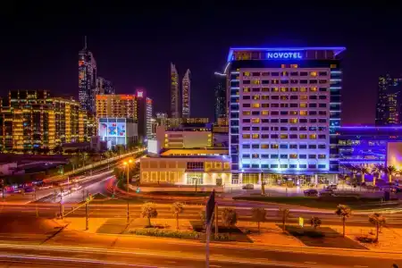 Novotel World Trade Centre Dubai - 8