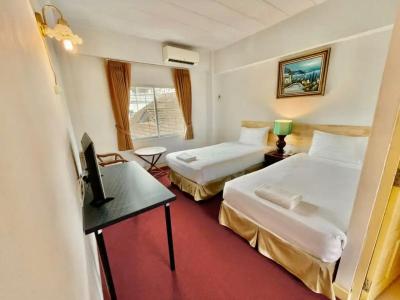 MANGO Lagoon Place - 2