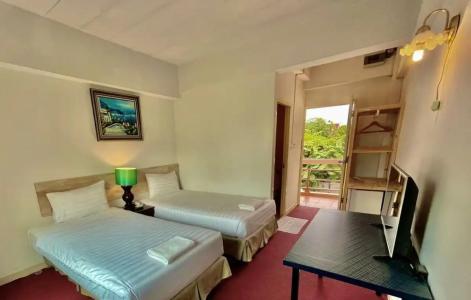 MANGO Lagoon Place - 61