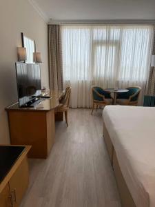 Coral Beach Resort Sharjah - 79