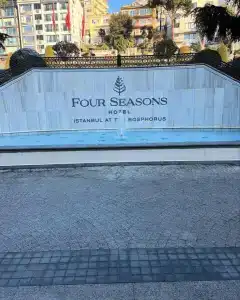Four Seasons Istanbul at the Bosphorus - 6