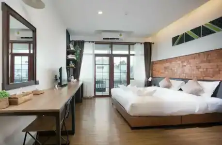 The Old City Wall Inn - 78