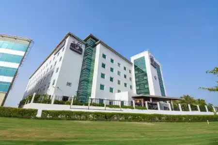 Premier Inn Dubai International Airport - 13
