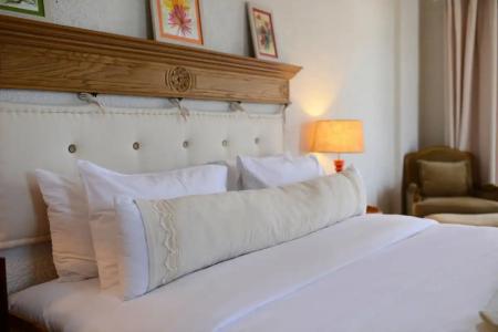 Unique-Boutique Class - Adults Only - 27