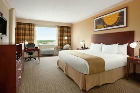 DoubleTree by Hilton Dallas - Love Field - 78