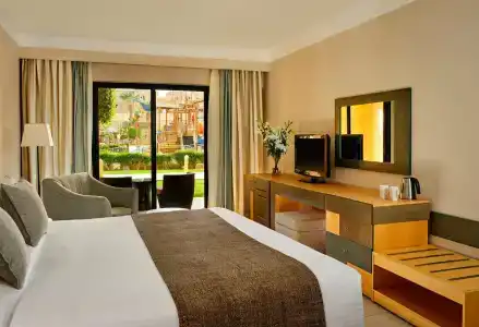 Coral Sea Aqua Club Resort - 3