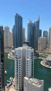 Royal Regency Suites Marina - 59