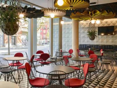 Ibis Barcelona Plaza Glòries 22@ - 28